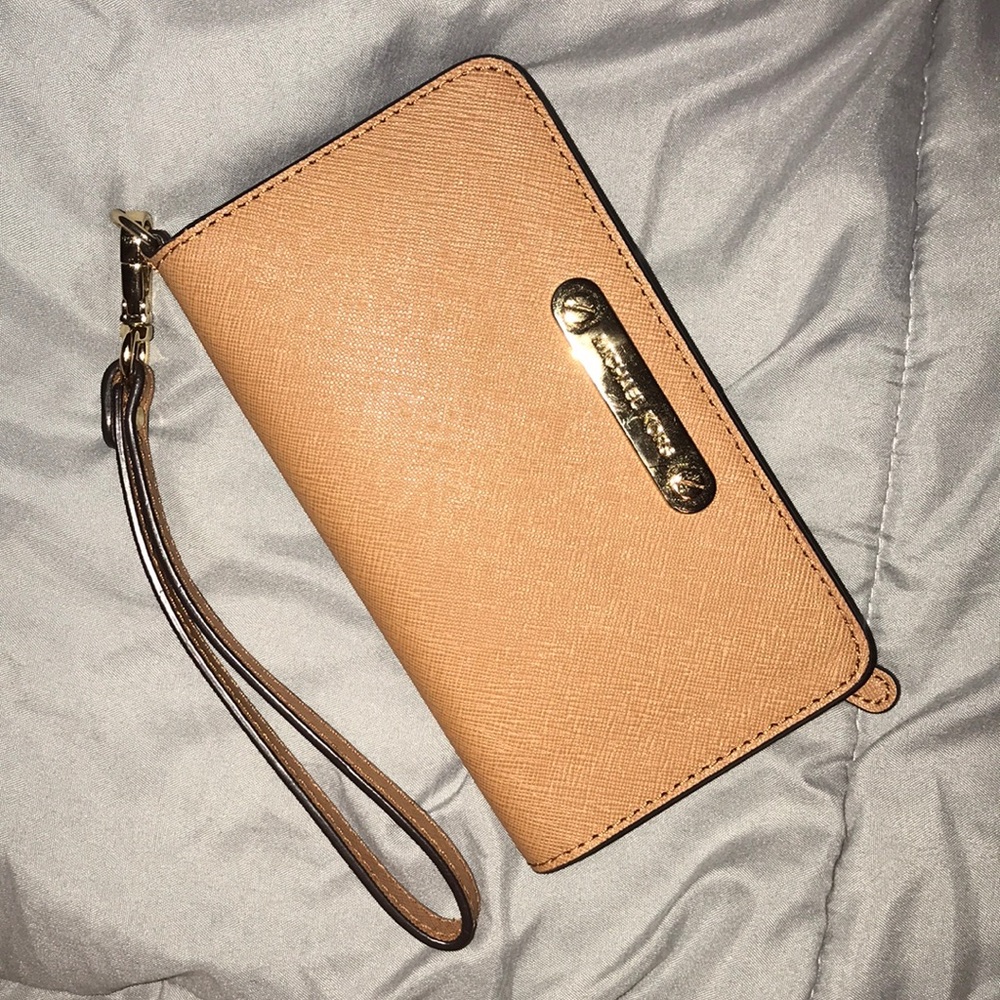 Michael Kors Phone Wallet/Wrislet